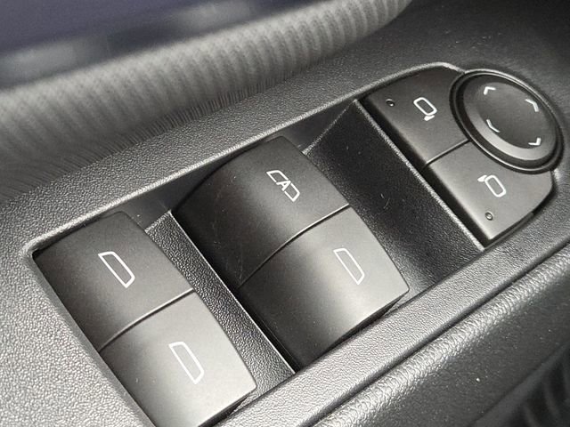 New 2026 Chevrolet Equinox EV LT image 17