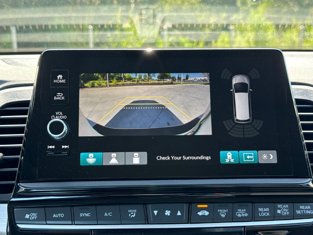 Certified 2026 Honda Odyssey Touring image 27