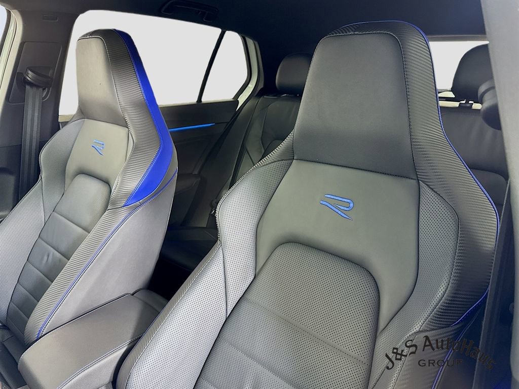 Used 2022 Volkswagen Golf R image 44