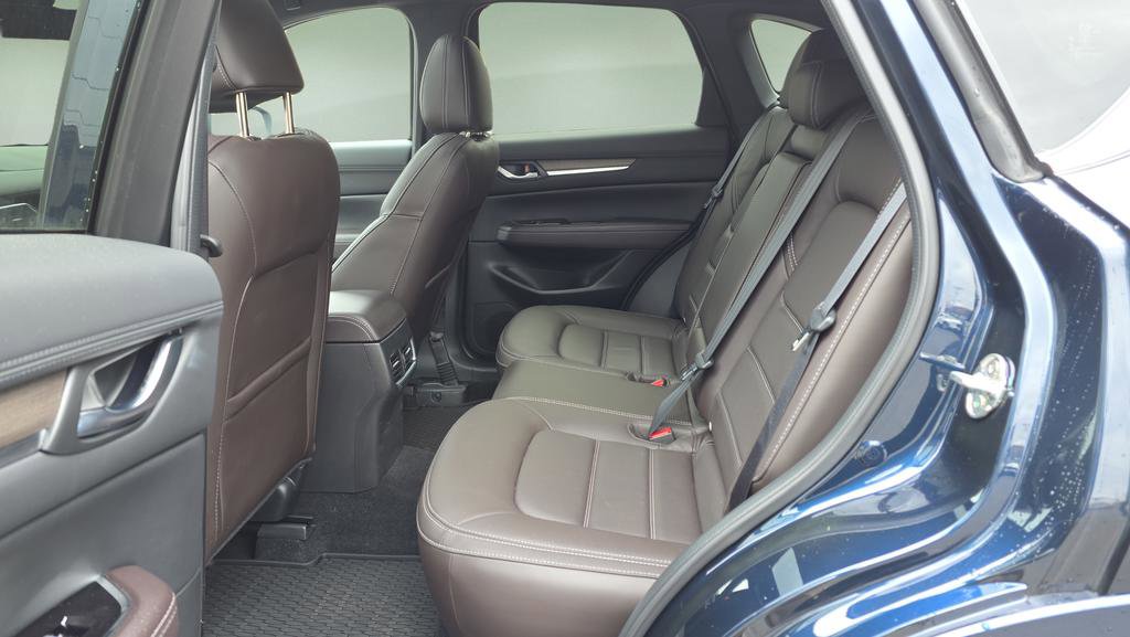 Certified 2025 MAZDA CX-5 Signature image 15