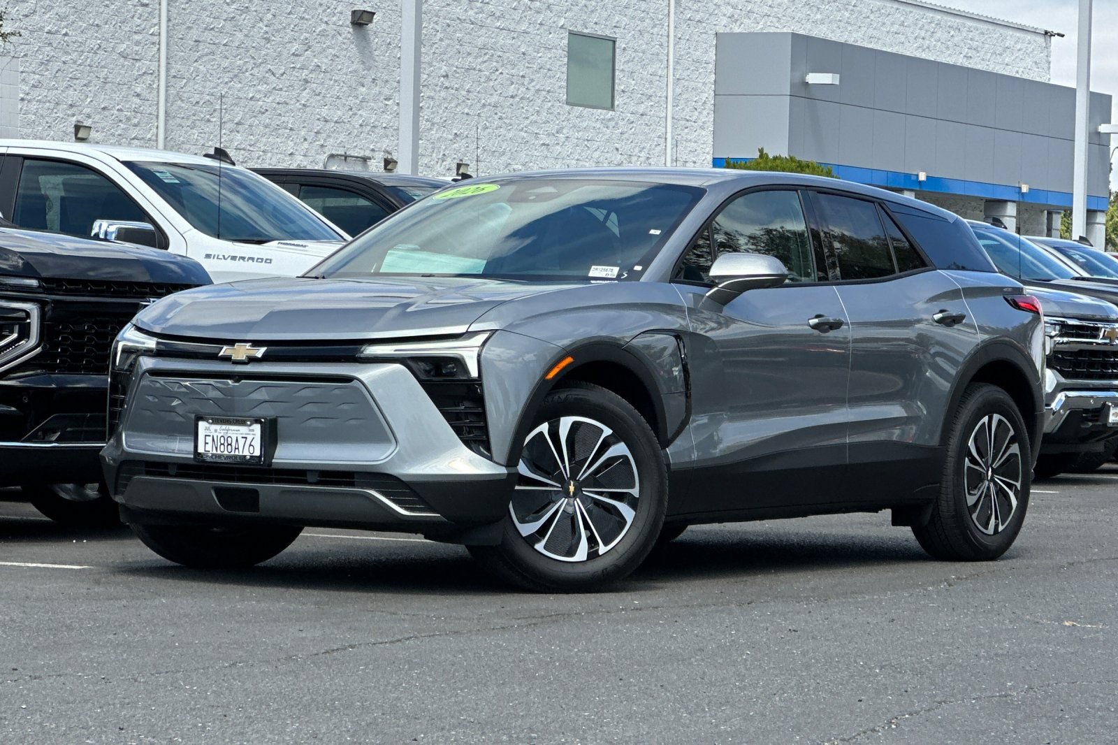 Used 2026 Chevrolet Blazer EV LT FWD image 9