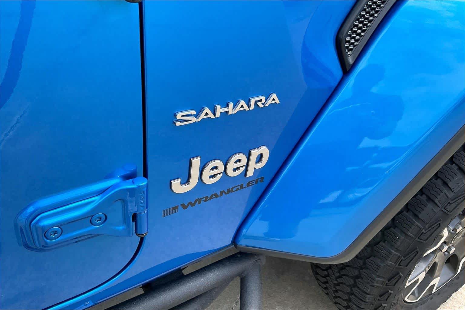 Used 2024 Jeep Wrangler Unlimited Sahara AWD/4WD image 30