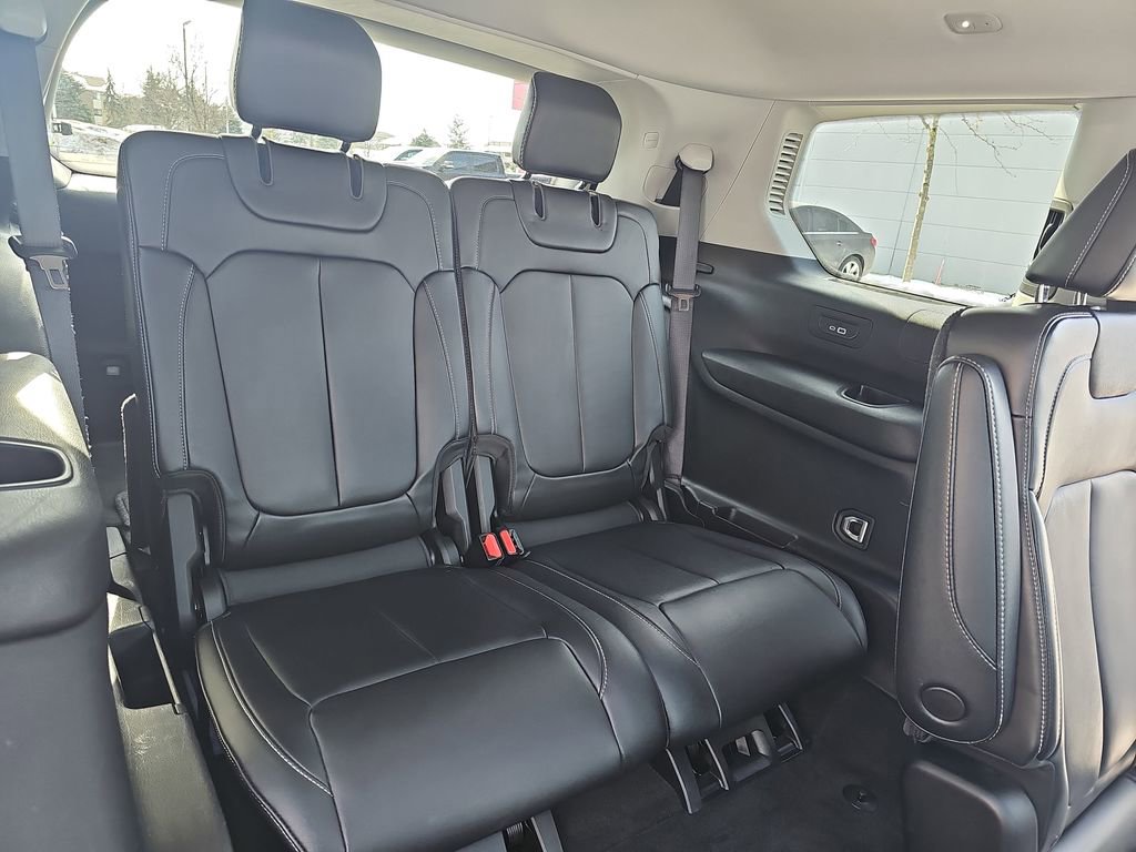 Used 2022 Jeep Grand Cherokee L Limited w/ Trailer Tow Group (B) image 12