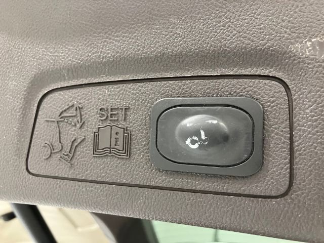 Used 2017 Lincoln MKC Premiere FWD image 53