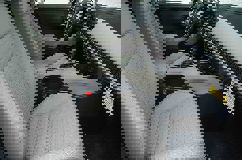 New 2026 Honda HR-V LX image 19