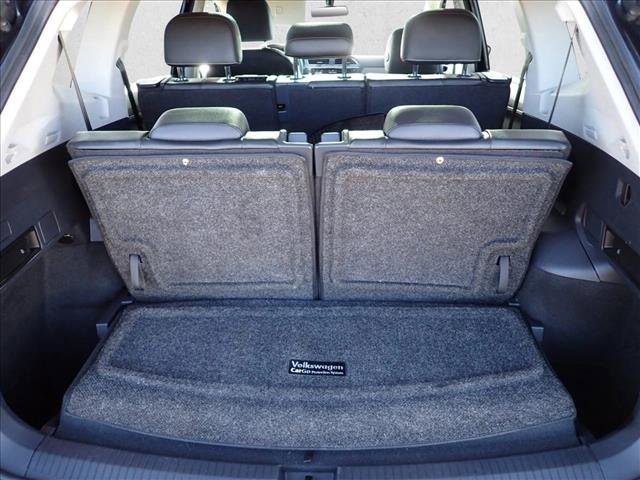 Used 2021 Volkswagen Tiguan SE R-Line image 8