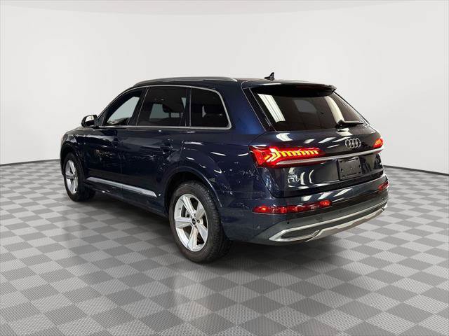 Used 2023 Audi Q7 2.0T Premium w/ Convenience Package AWD/4WD image 3