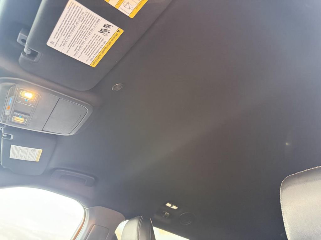 Used 2020 Ford Explorer XLT w/ Equipment Group 202A image 14