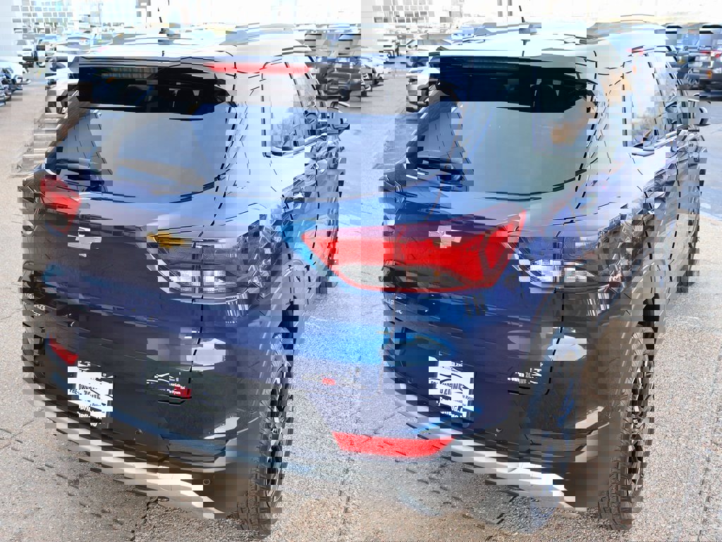 Used 2022 Chevrolet TrailBlazer LT w/ Driver Confidence Package image 6