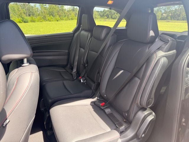 Used 2025 Honda Odyssey Sport-L image 12