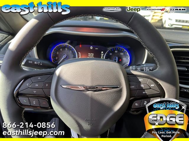 New 2026 Chrysler Pacifica Select w/ S Appearance Package image 8