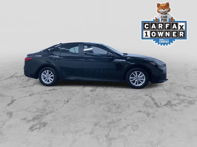 Used 2025 Toyota Camry LE image 2