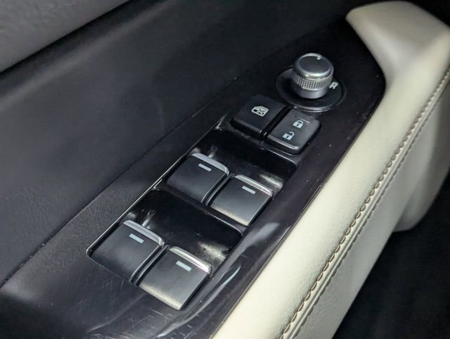 Used 2023 MAZDA CX-5 AWD 2.5 S w/ Premium Package image 17