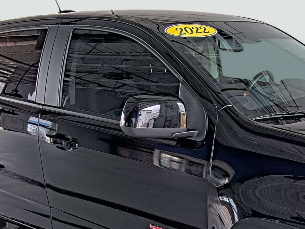 Used 2022 Chevrolet Colorado Z71 w/ Z71 Midnight Edition image 17