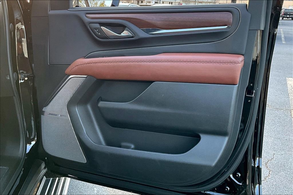 Used 2023 GMC Yukon Denali Ultimate image 24
