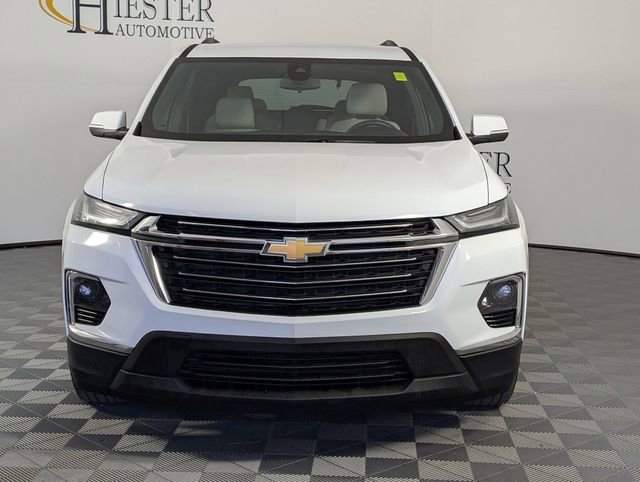 Used 2022 Chevrolet Traverse LT image 3