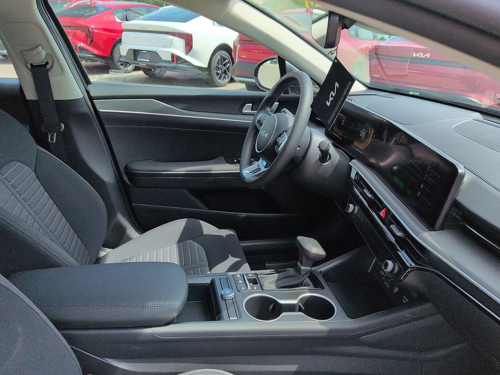 New 2026 Kia K5 LXS FWD image 7