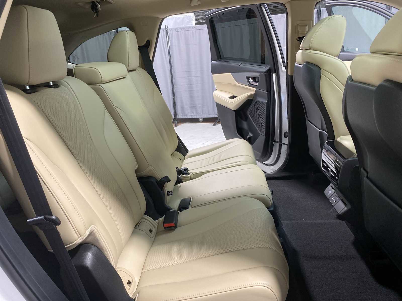 Certified 2023 Acura MDX SH-AWD w/ Technology Package image 13