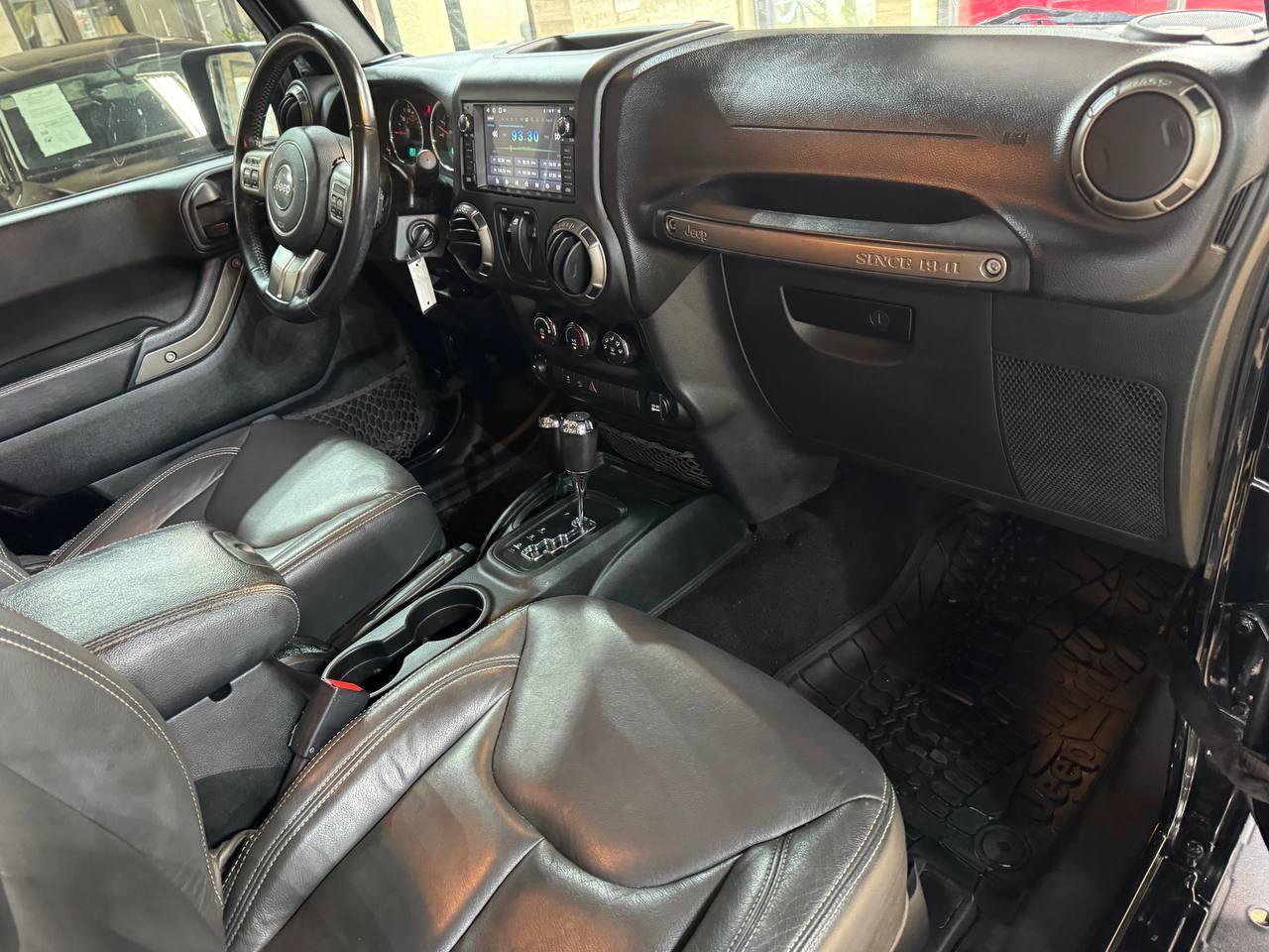 Used 2018 Jeep Wrangler Sport AWD/4WD image 9