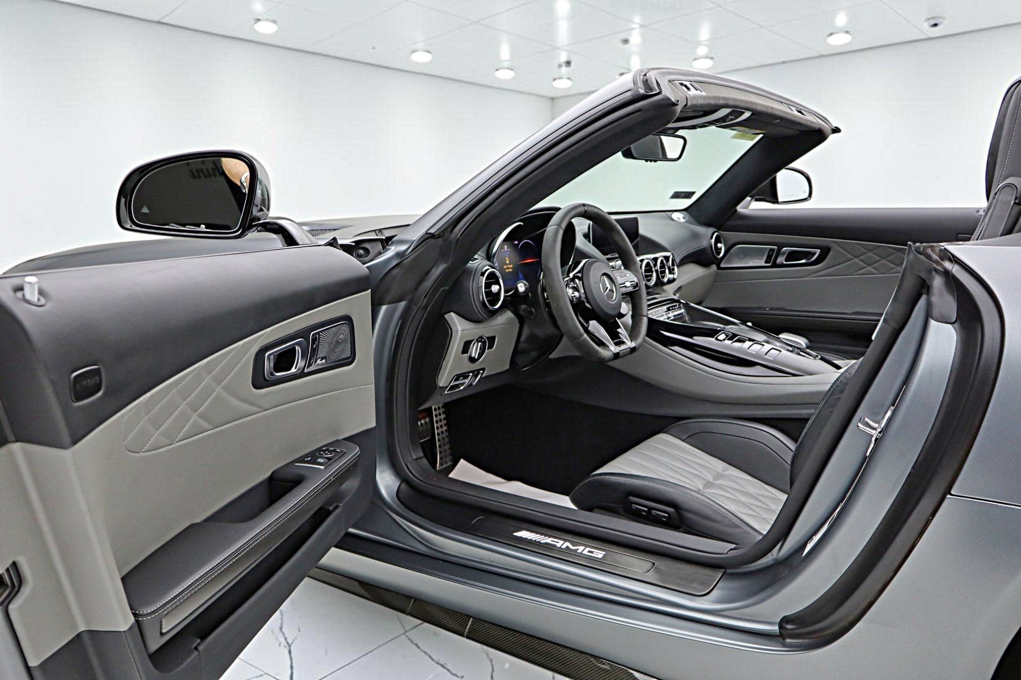 Used 2020 Mercedes-Benz AMG GT C image 42