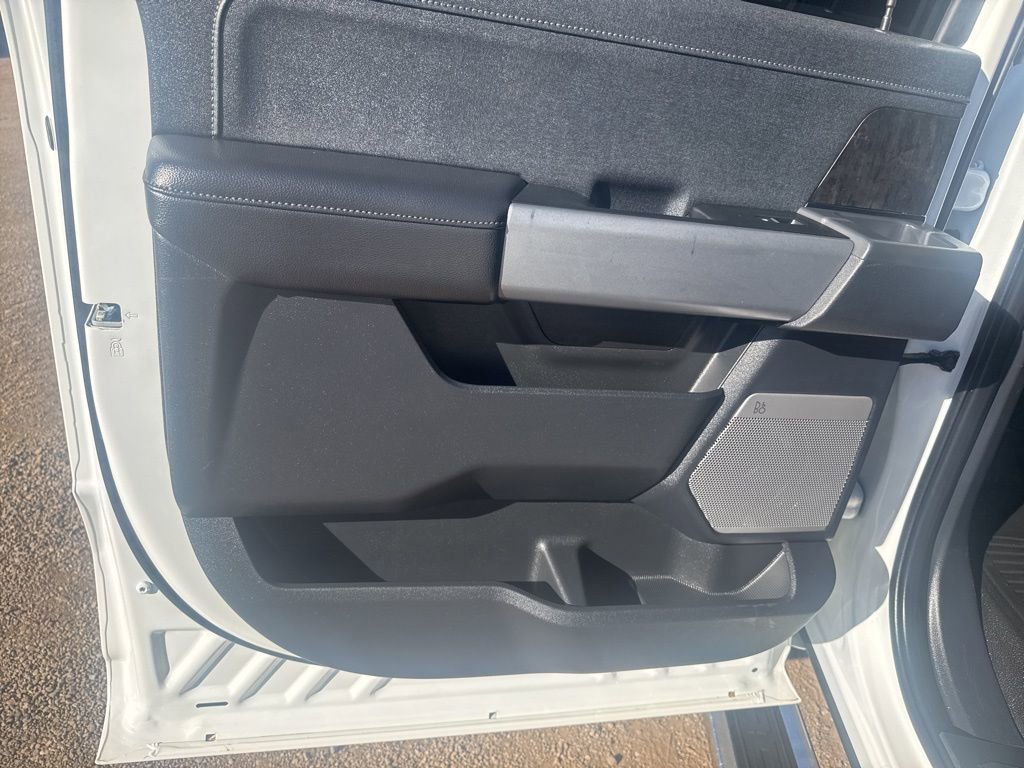 Used 2024 Ford F350 Lariat w/ FX4 Off-Road Package image 32