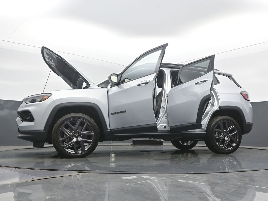 New 2026 Jeep Compass Limited image 59