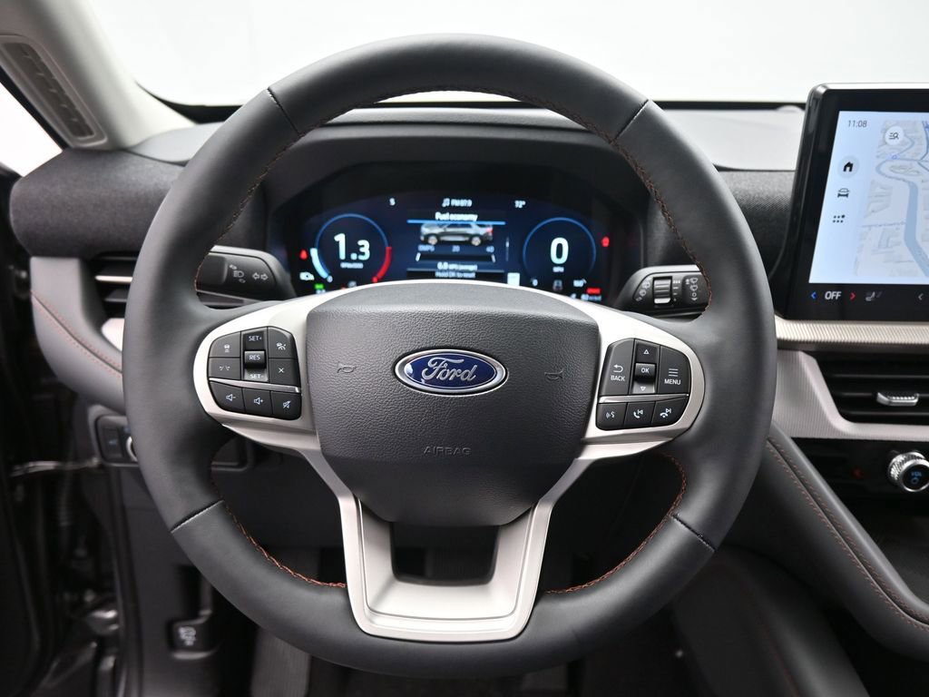 New 2025 Ford Explorer Active w/ Active Comfort Package image 10