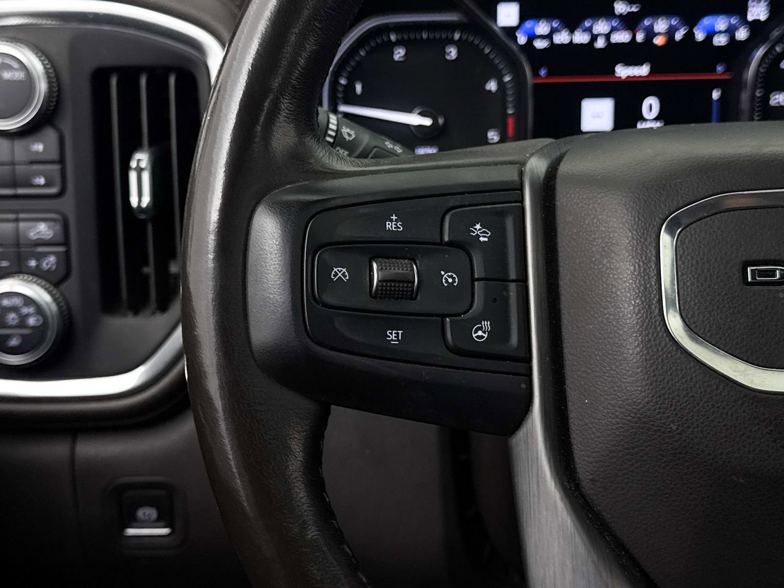 Used 2020 GMC Sierra 2500 Denali w/ Denali Ultimate Package image 33