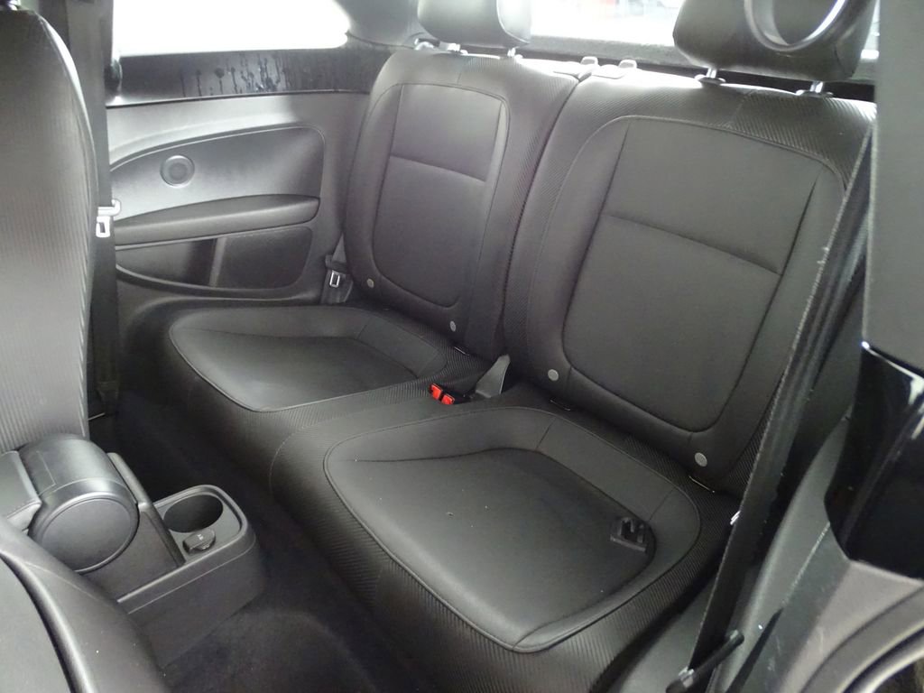 Used 2014 Volkswagen Beetle 2.5 image 10