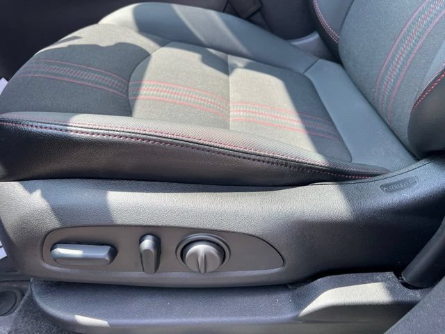 Used 2024 Chevrolet Equinox RS FWD image 22