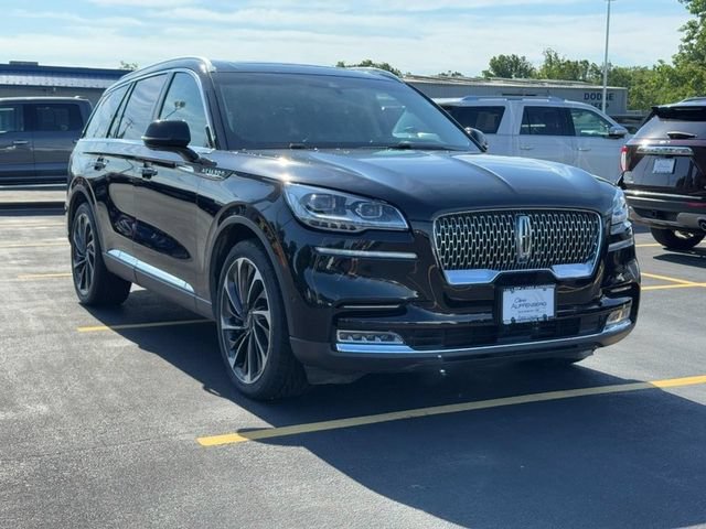 Used 2023 Lincoln Aviator Reserve w/ Equipment Group 201A AWD/4WD image 2