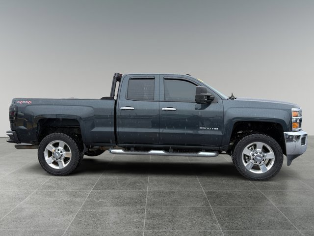 Used 2017 Chevrolet Silverado 2500 W/T w/ Snow Plow Prep Package AWD/4WD image 5