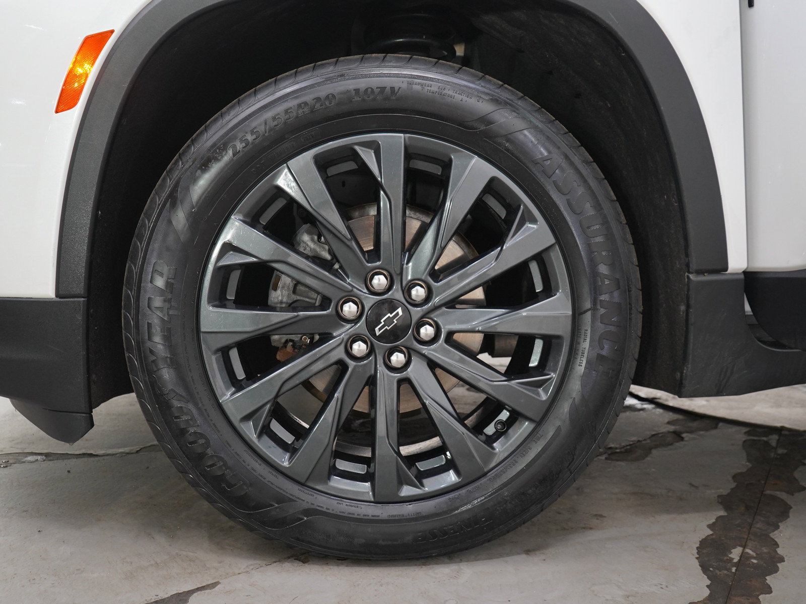 Used 2023 Chevrolet Traverse RS AWD/4WD image 31