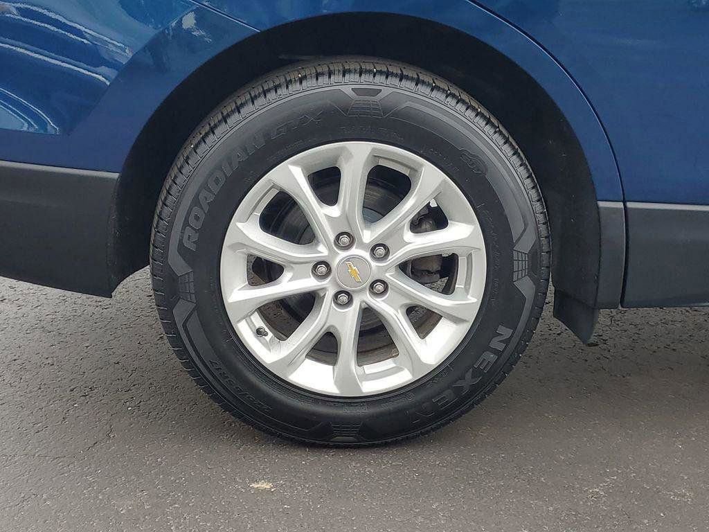 Used 2019 Chevrolet Equinox LT w/ Driver Convenience Package AWD/4WD image 32