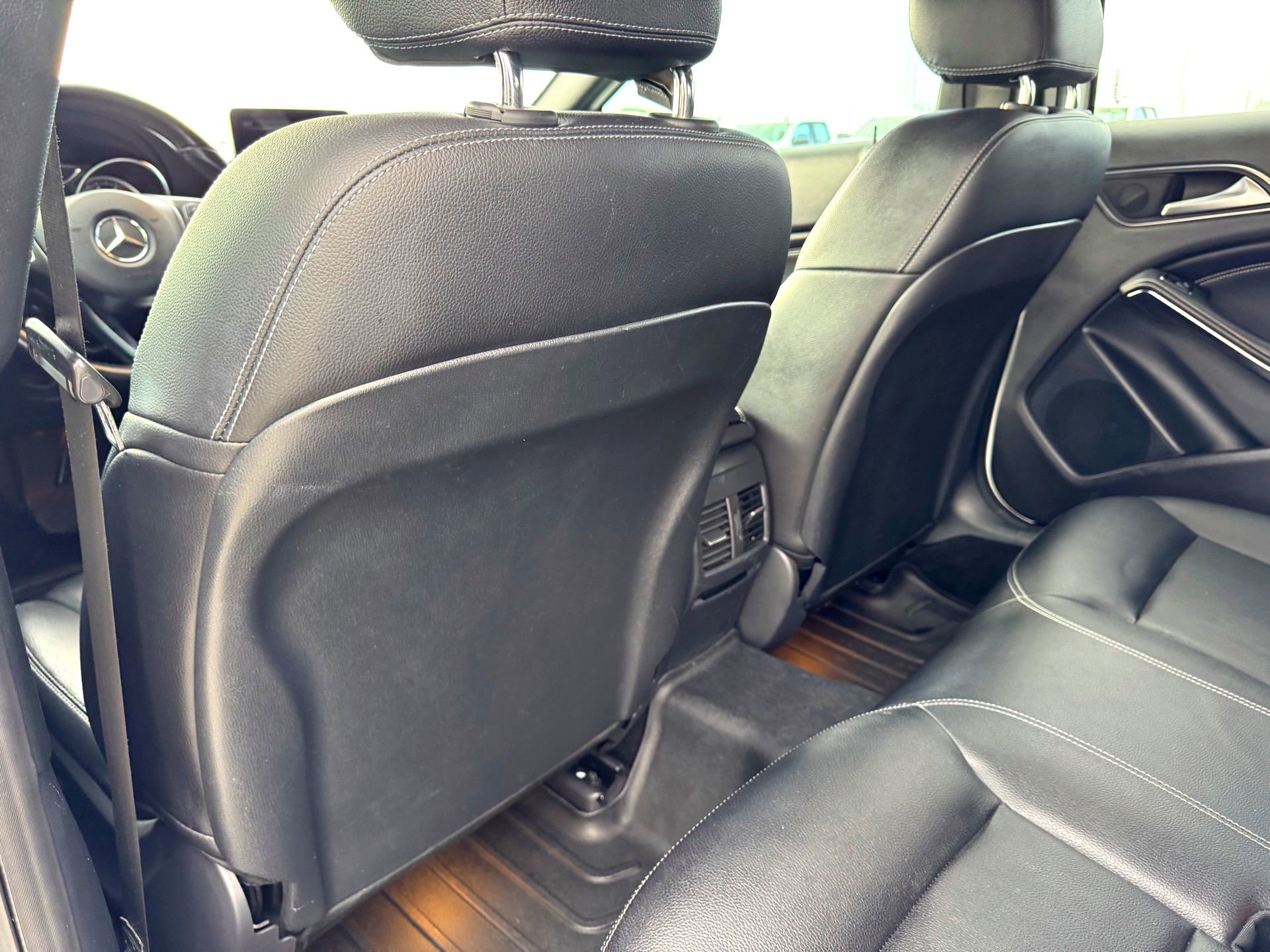 Used 2019 Mercedes-Benz GLA 250 4MATIC image 19