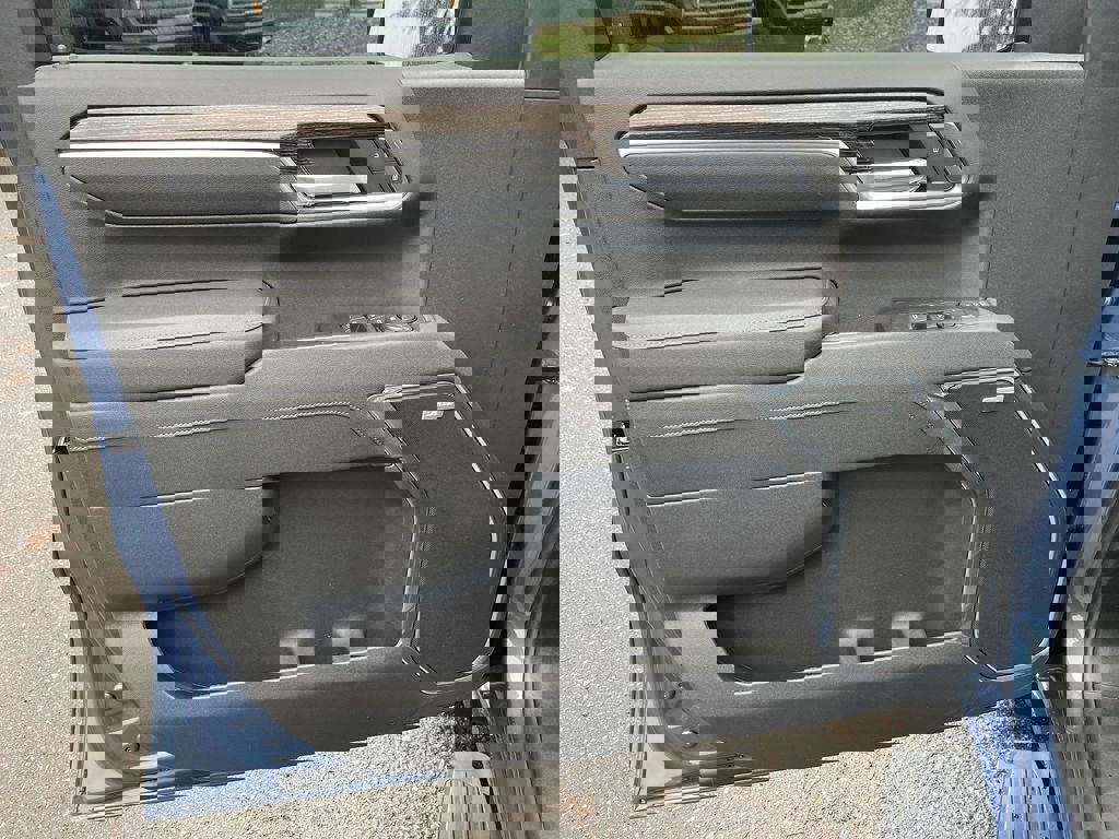 New 2026 GMC Sierra 1500 Elevation w/ Elevation Premium Package image 23