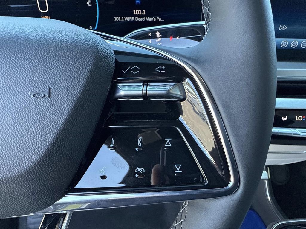 New 2026 Cadillac Lyriq Premium Luxury image 28