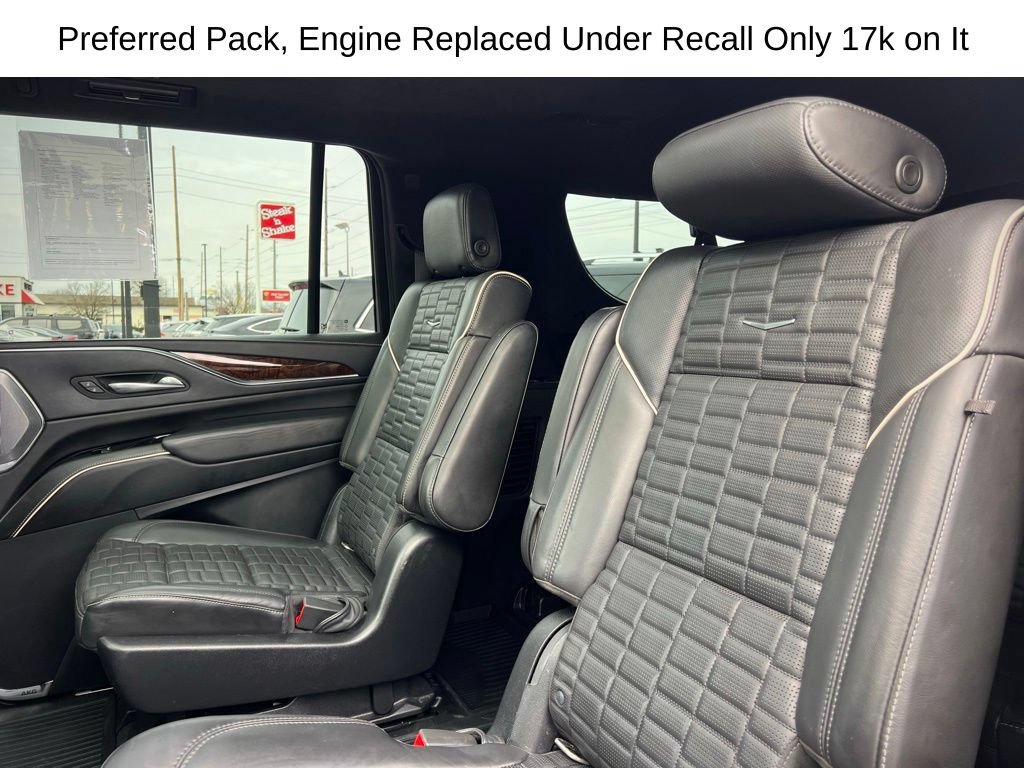 Used 2022 Cadillac Escalade ESV Sport Platinum w/ LPO, ONYX Package AWD/4WD image 24