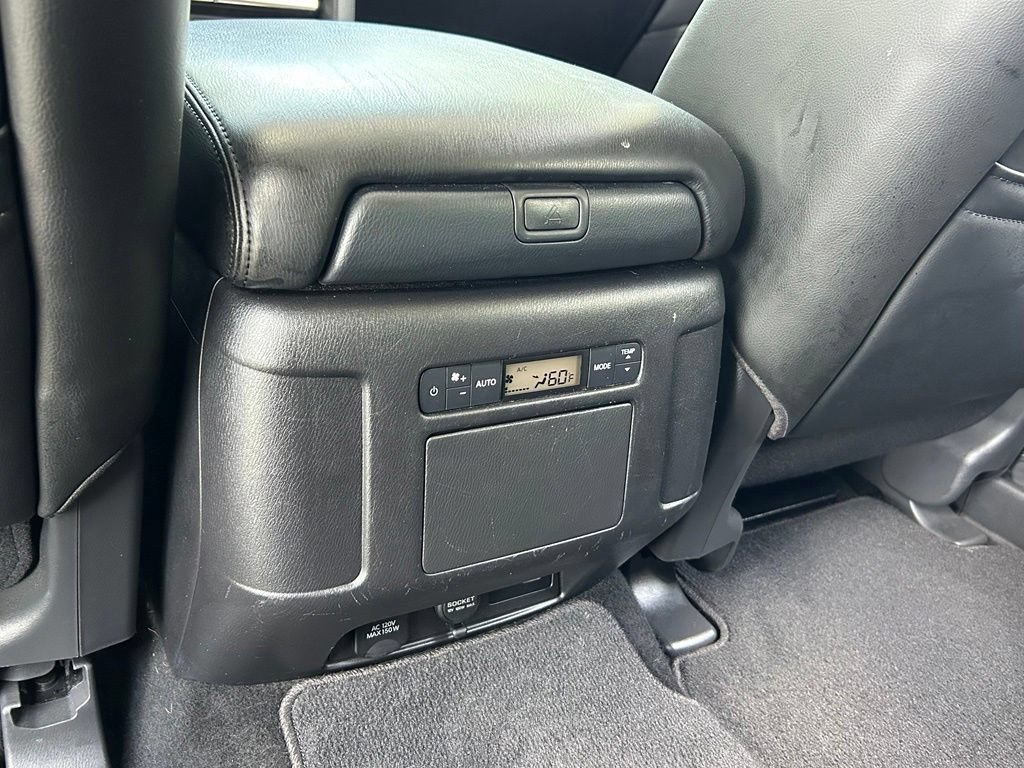 Used 2022 Nissan Armada SL AWD/4WD image 39