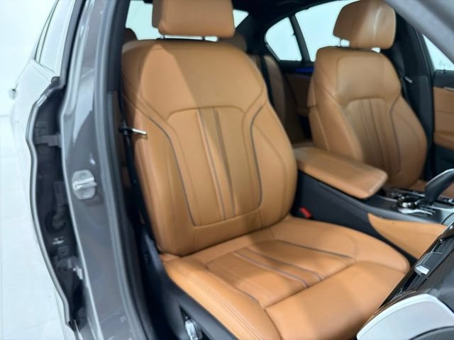 Used 2021 BMW M550i xDrive w/ Executive Package AWD/4WD image 19