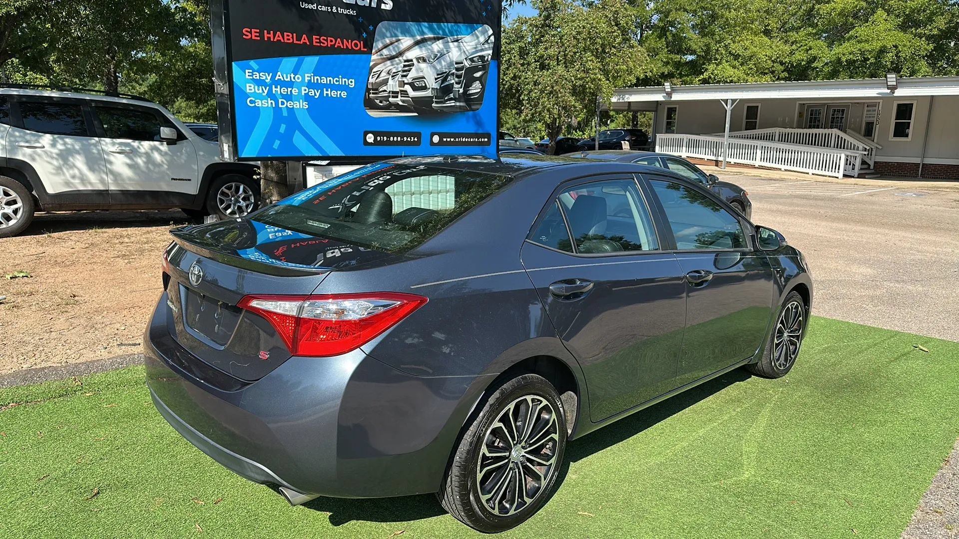Used 2015 Toyota Corolla S w/ Driver Convenience Package FWD image 6