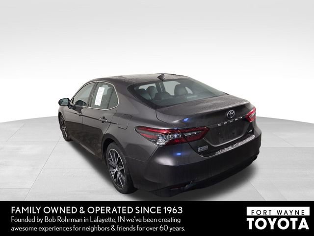 Used 2023 Toyota Camry XLE image 9