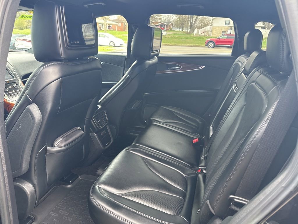 Used 2019 Lincoln Nautilus Select image 11