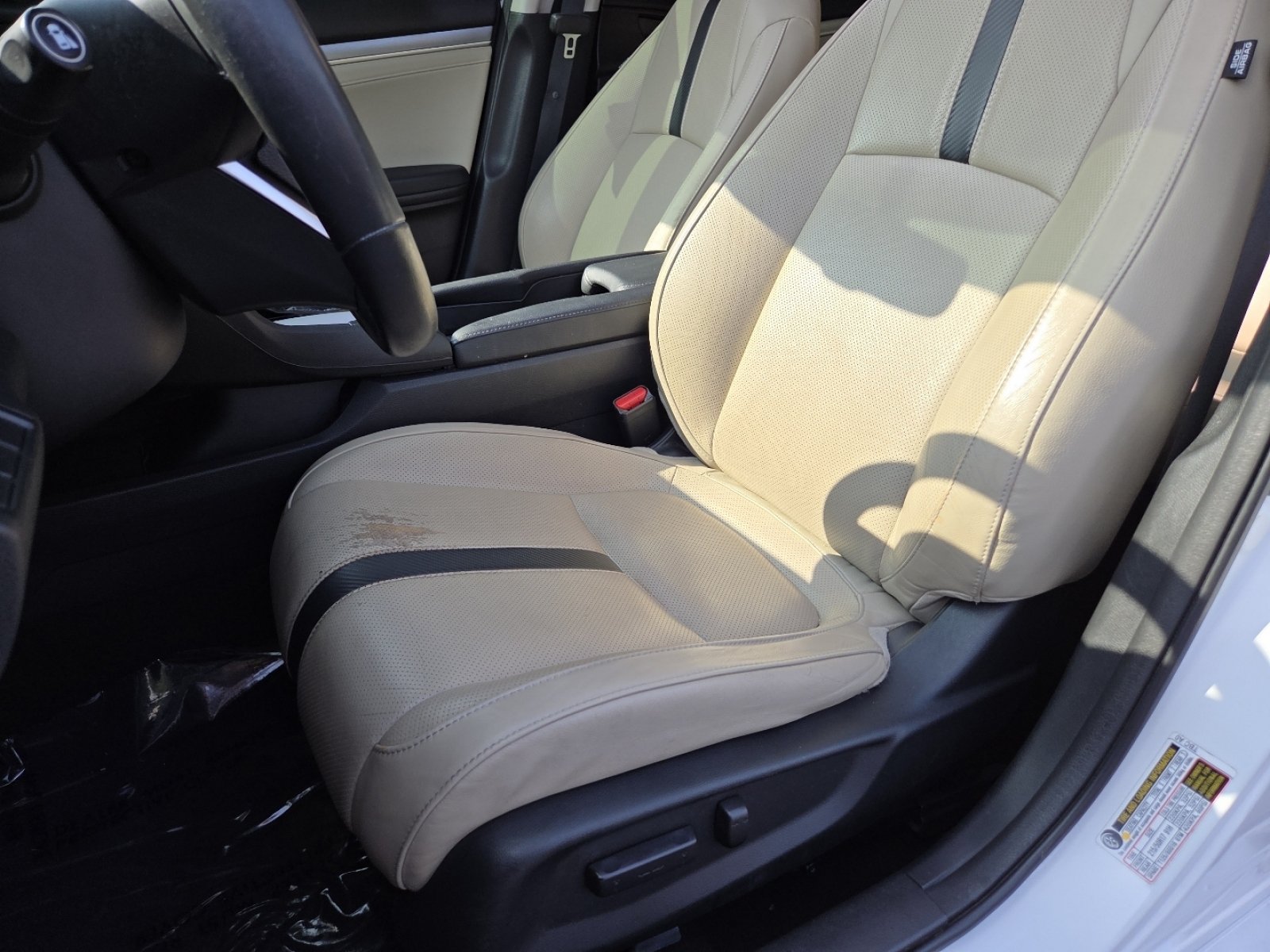 Certified 2017 Honda Civic EX-L image 28