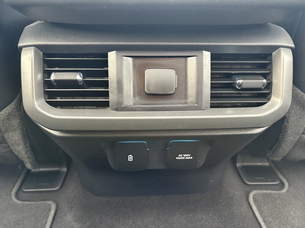 Certified 2024 Ford F150 Lariat image 40