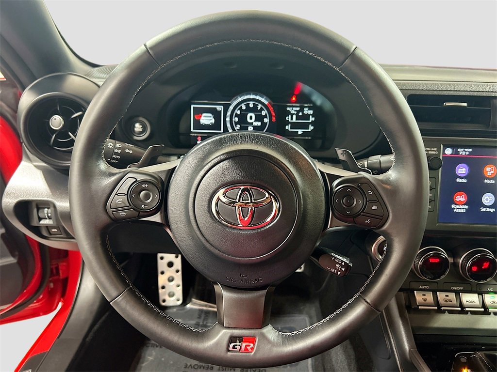 Used 2025 Toyota GR86 Premium image 9