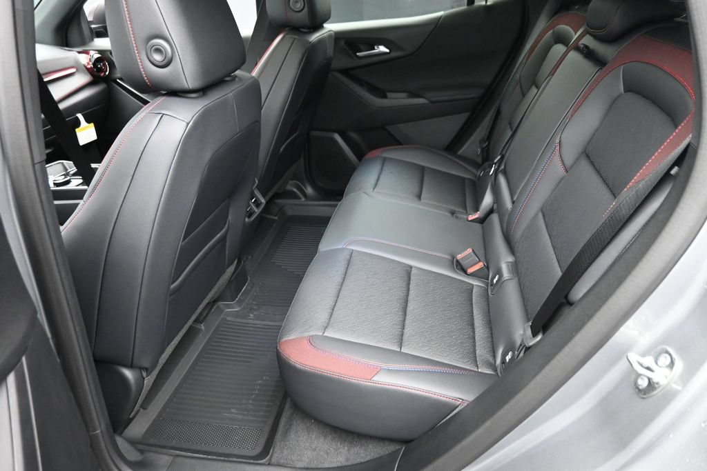New 2026 Chevrolet Equinox RS w/ Convenience Package III AWD/4WD image 12