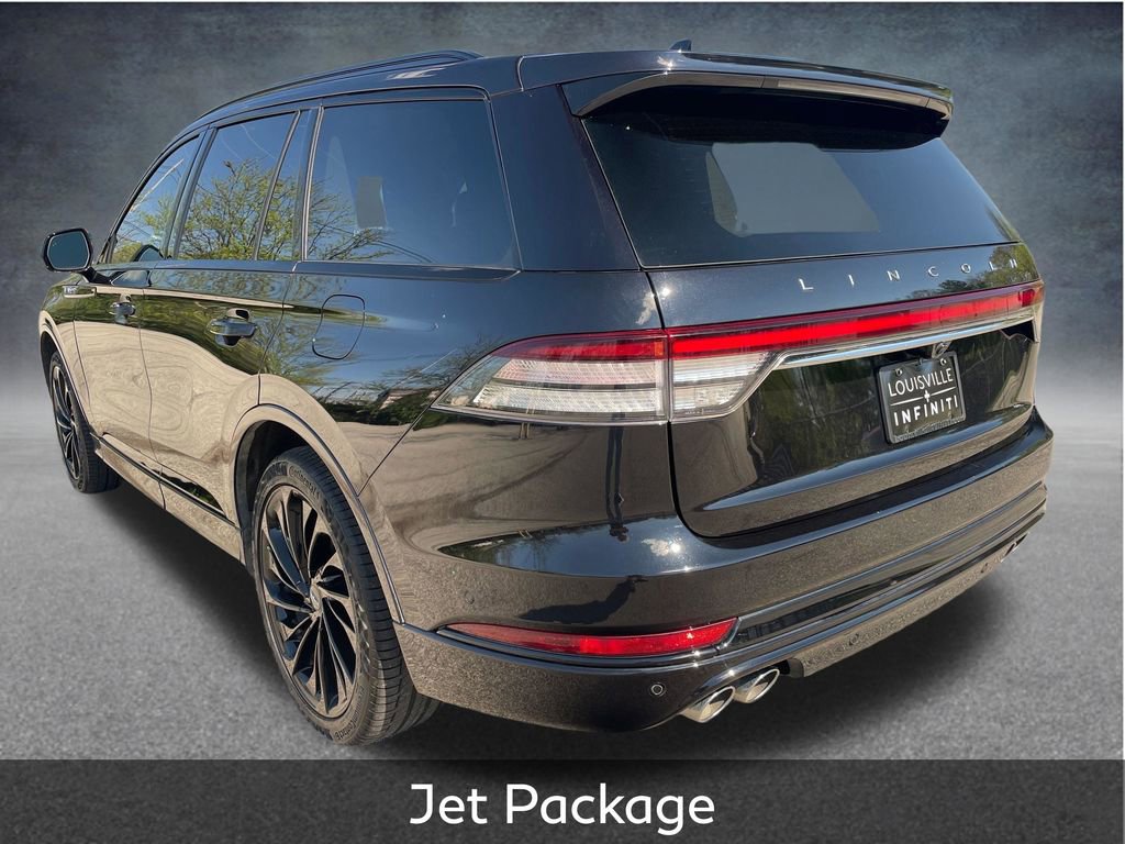 Used 2023 Lincoln Aviator Reserve w/ Equipment Group 201A image 6