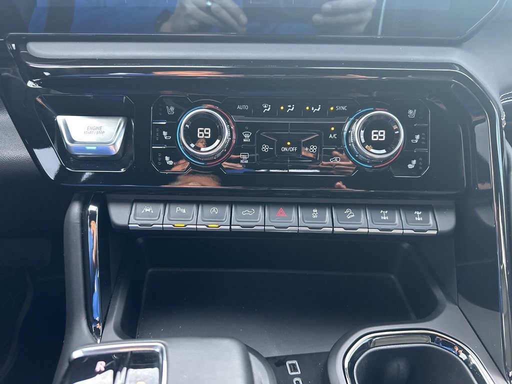 Certified 2024 GMC Sierra 1500 AT4X image 4