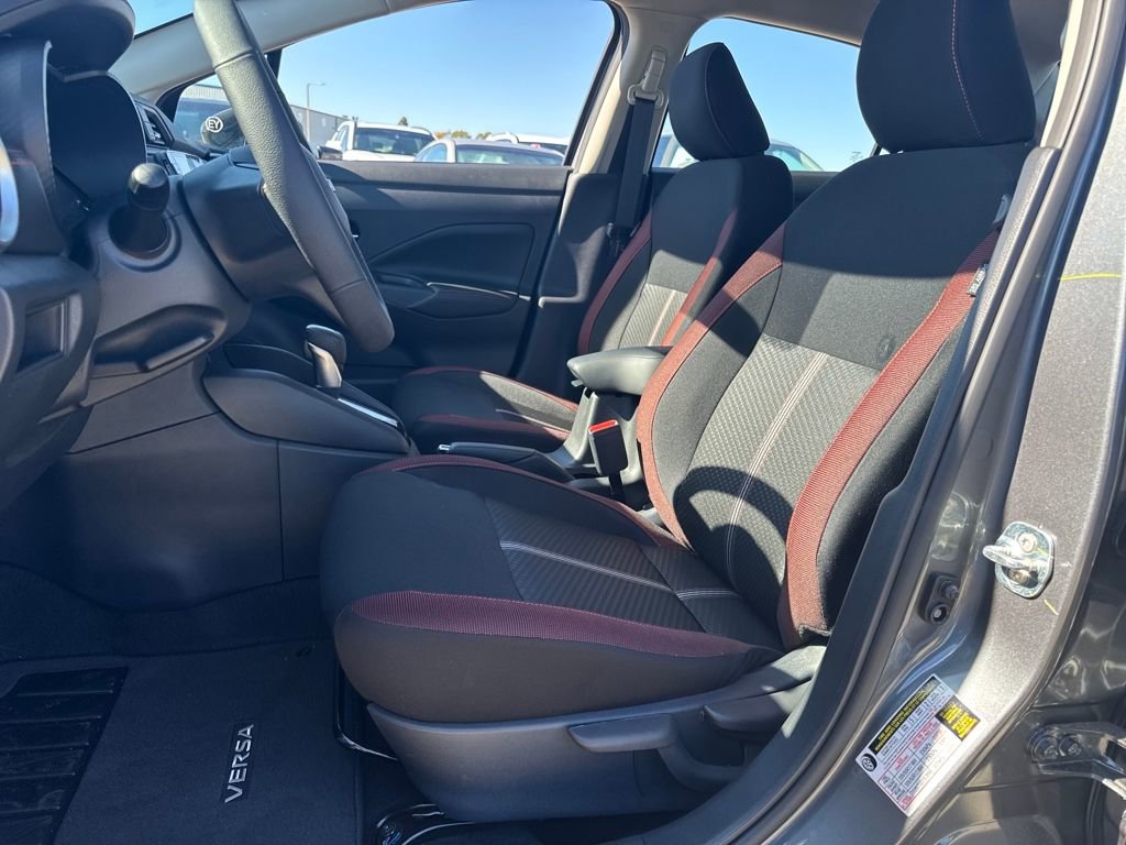 New 2025 Nissan Versa SR w/ Trunk Package image 14